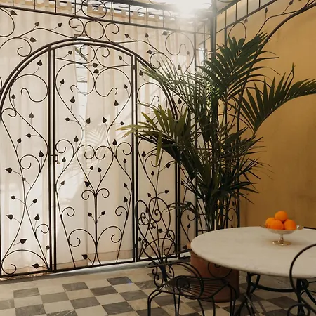 Palazzo Guiscardo Hotel